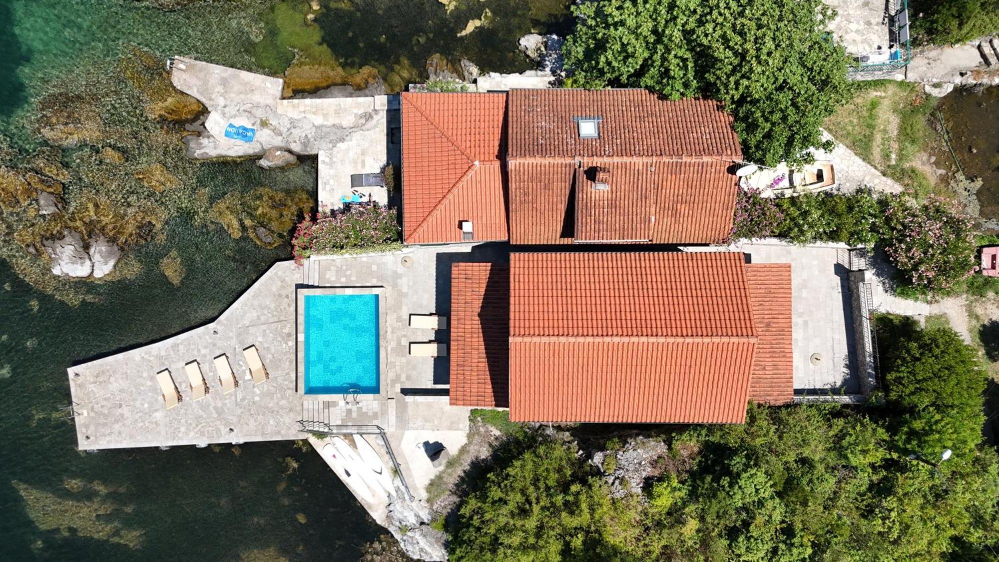 Apartments Kovinic Tivat Exterior foto
